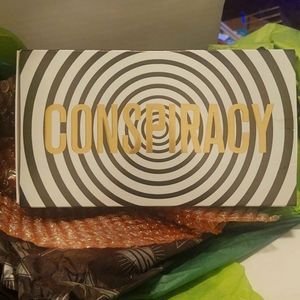 Conspiracy Pallet